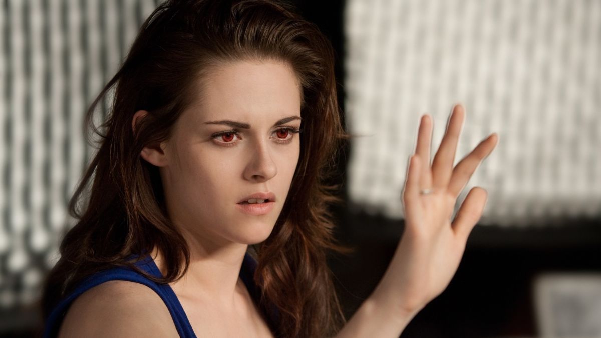 Кристен Стюарт в фильме "Сумерки" Кристен Стюарт в фильме "Сумерки"