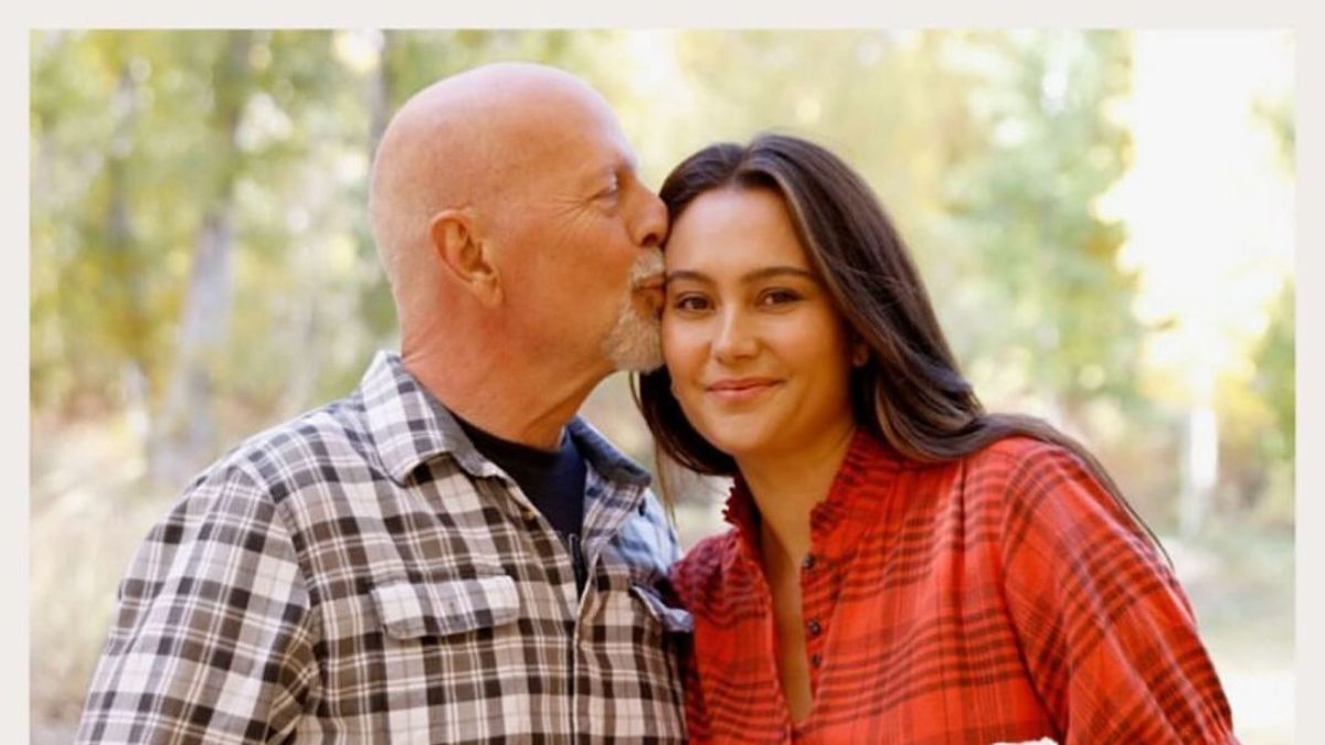 Брюс Вілліс з дружиною Брюс Вілліс з дружиною