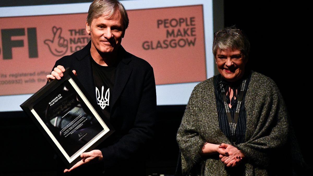 Вигго Мортенсен в сериале "Властелин колец" Вигго Мортенсен в сериале "Властелин колец"