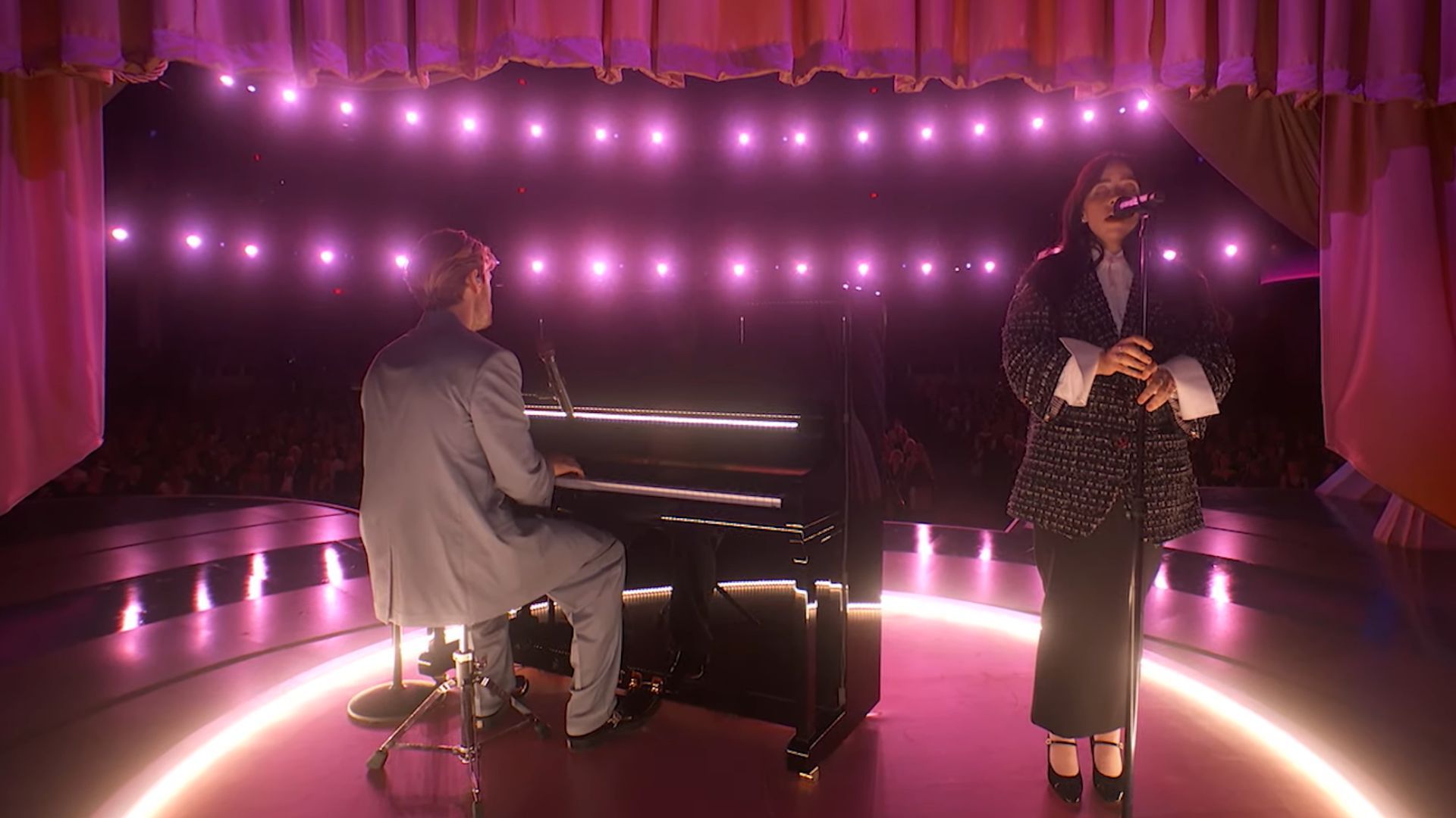 Біллі Айліш виступила на Оскарі-2024 Біллі Айліш виступила на Оскарі-2024