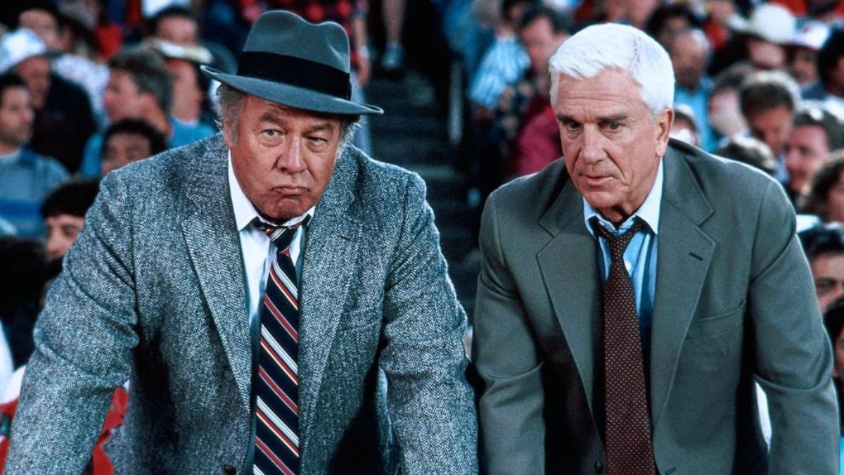 Фильм "Голый пистолет" Фильм "Голый пистолет"