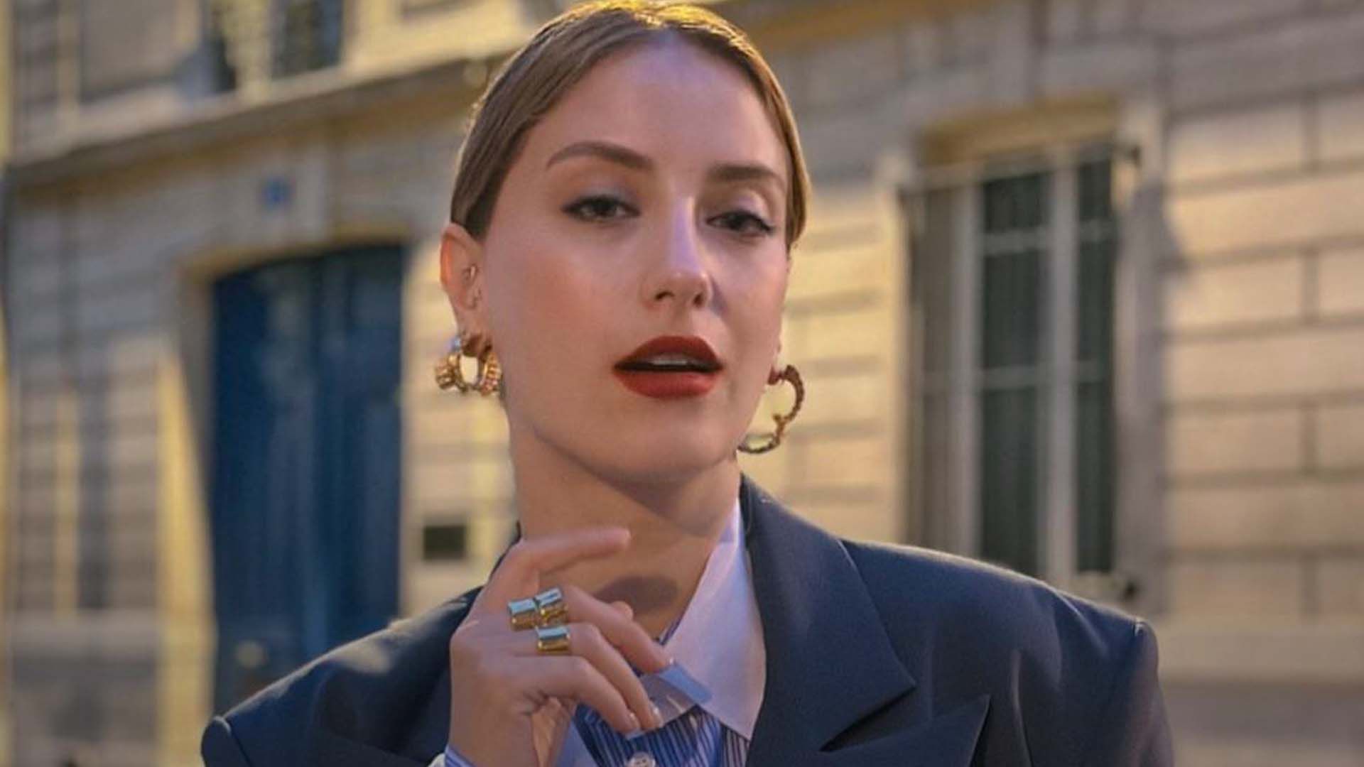 Хазал Кая Хазал Кая