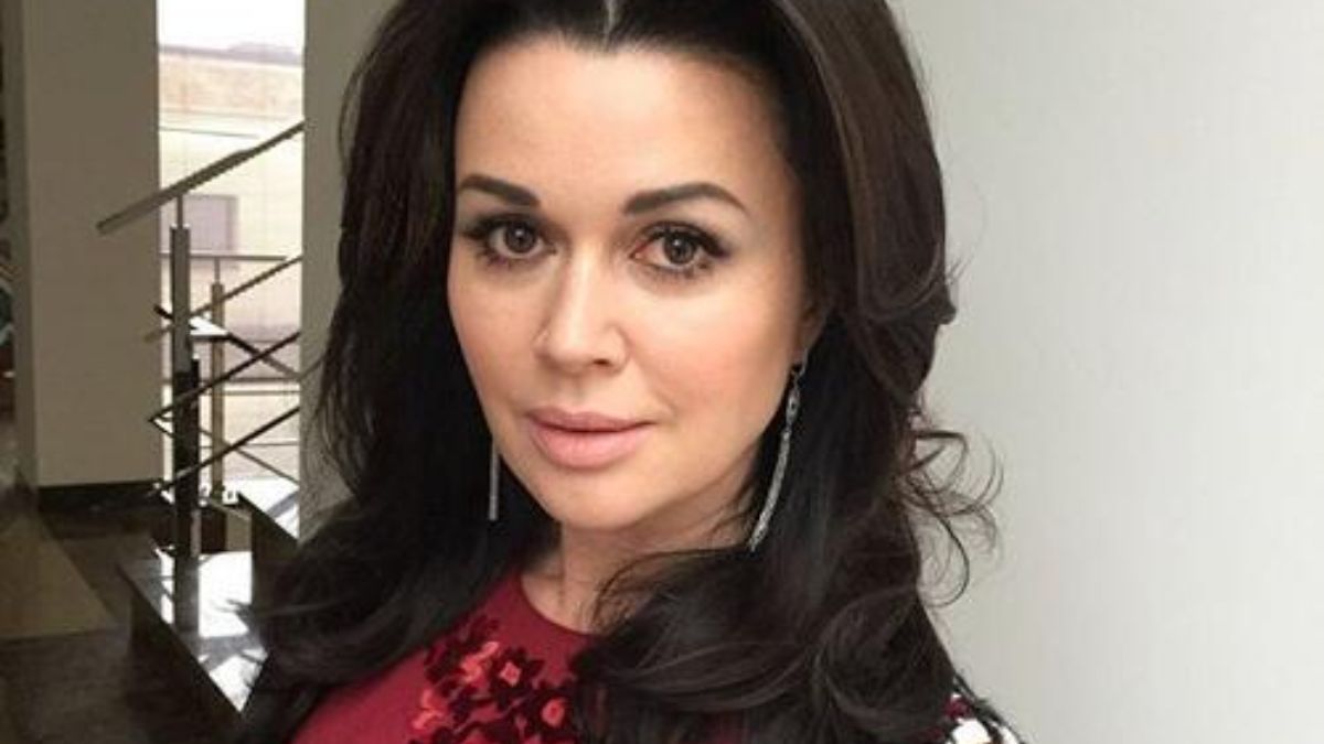 Анастасия Заворотнюк Анастасия Заворотнюк