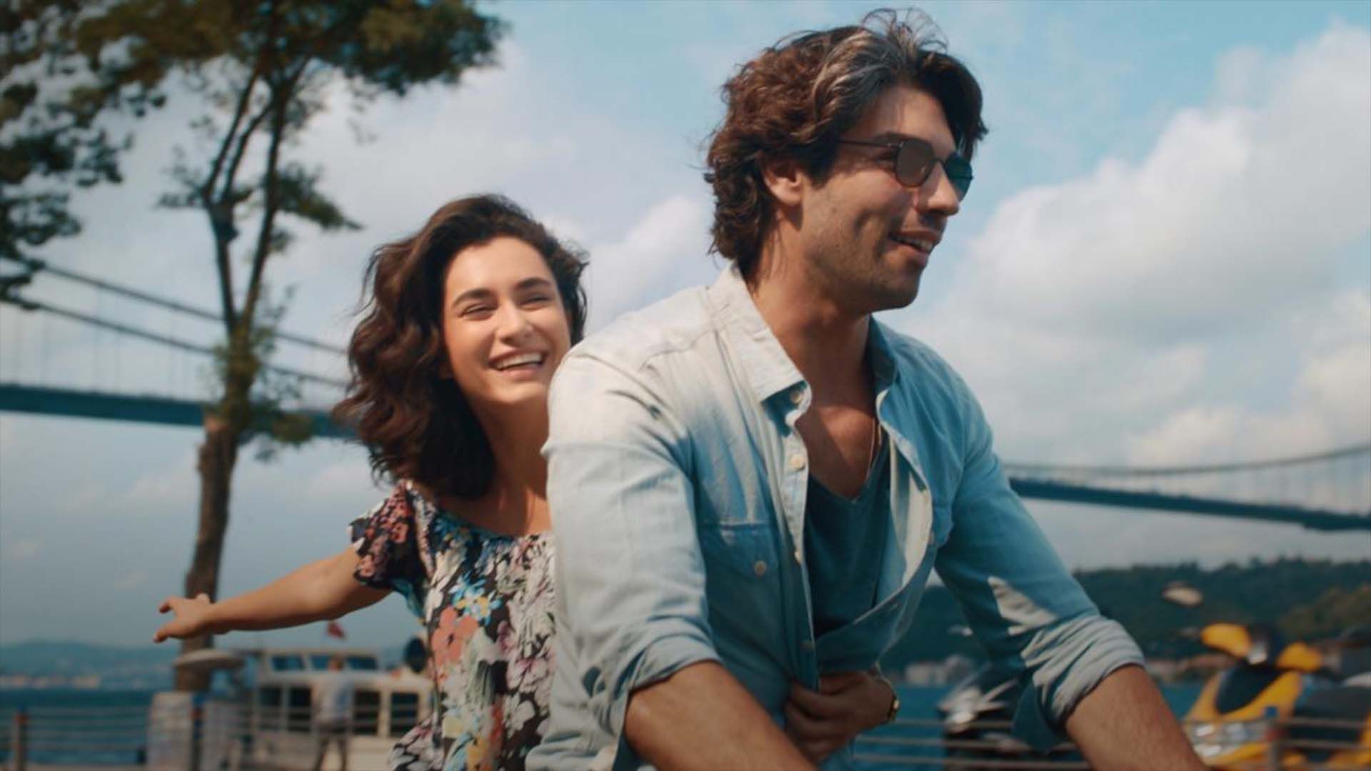 "Все через кохання" - Кіно "Все через кохання" - Кіно