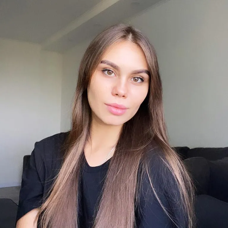 Хто озвучив Дафні Бріджертон
