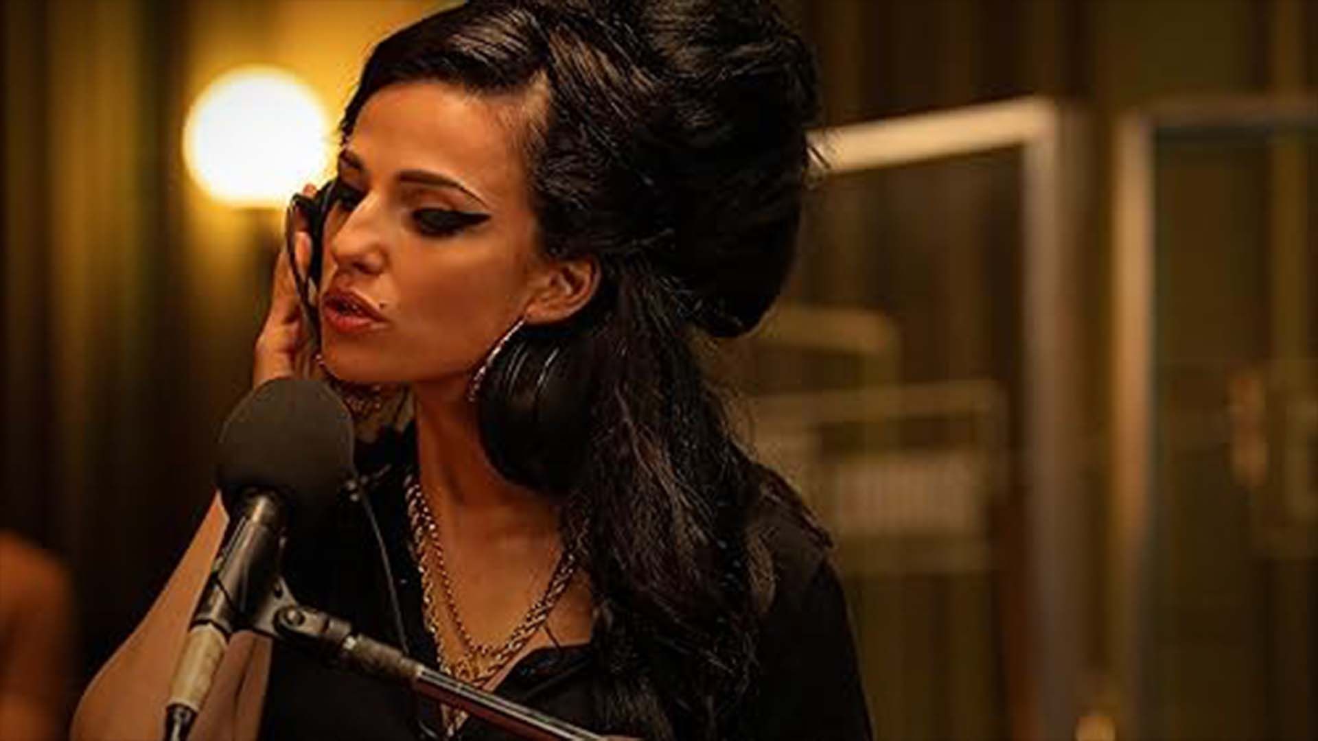 "Эми Уайнхаус: Back To Black" - Кино "Эми Уайнхаус: Back To Black" - Кино