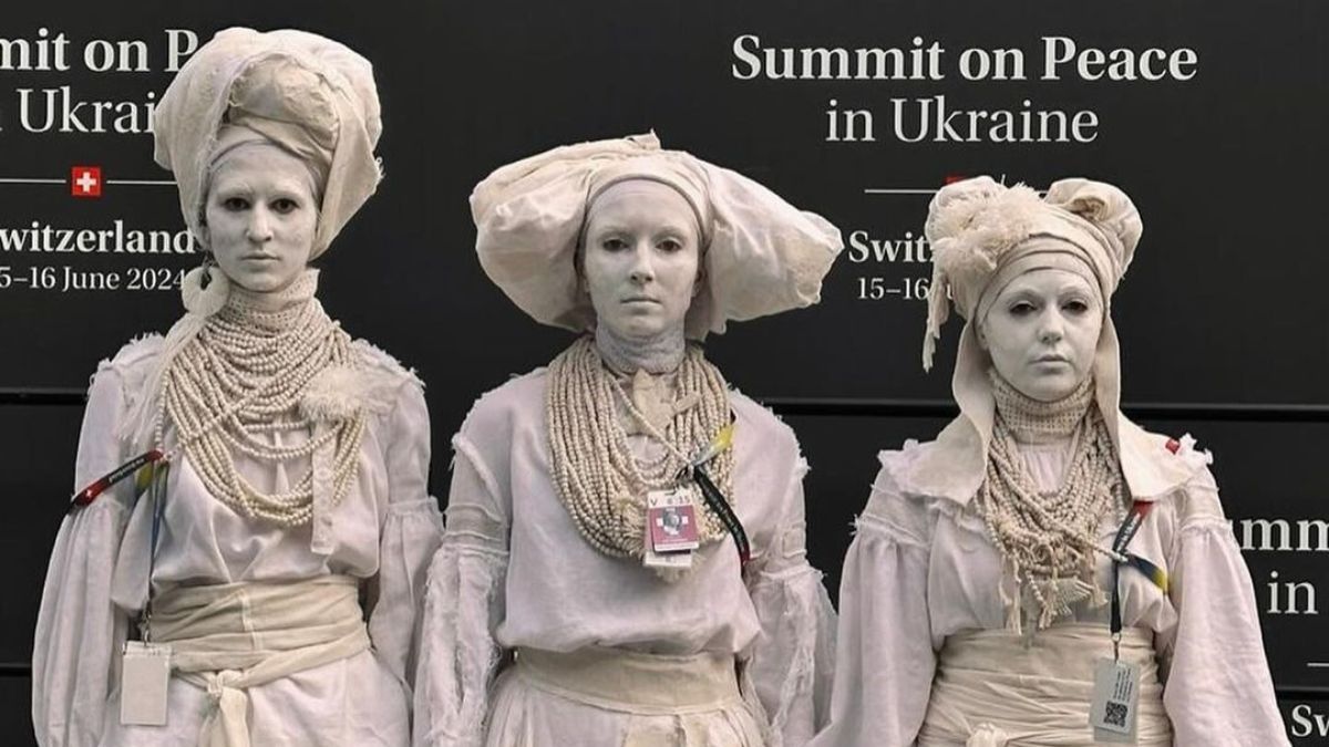 Виставу "Конотопська відьма" показали на Саміті миру Виставу "Конотопська відьма" показали на Саміті миру