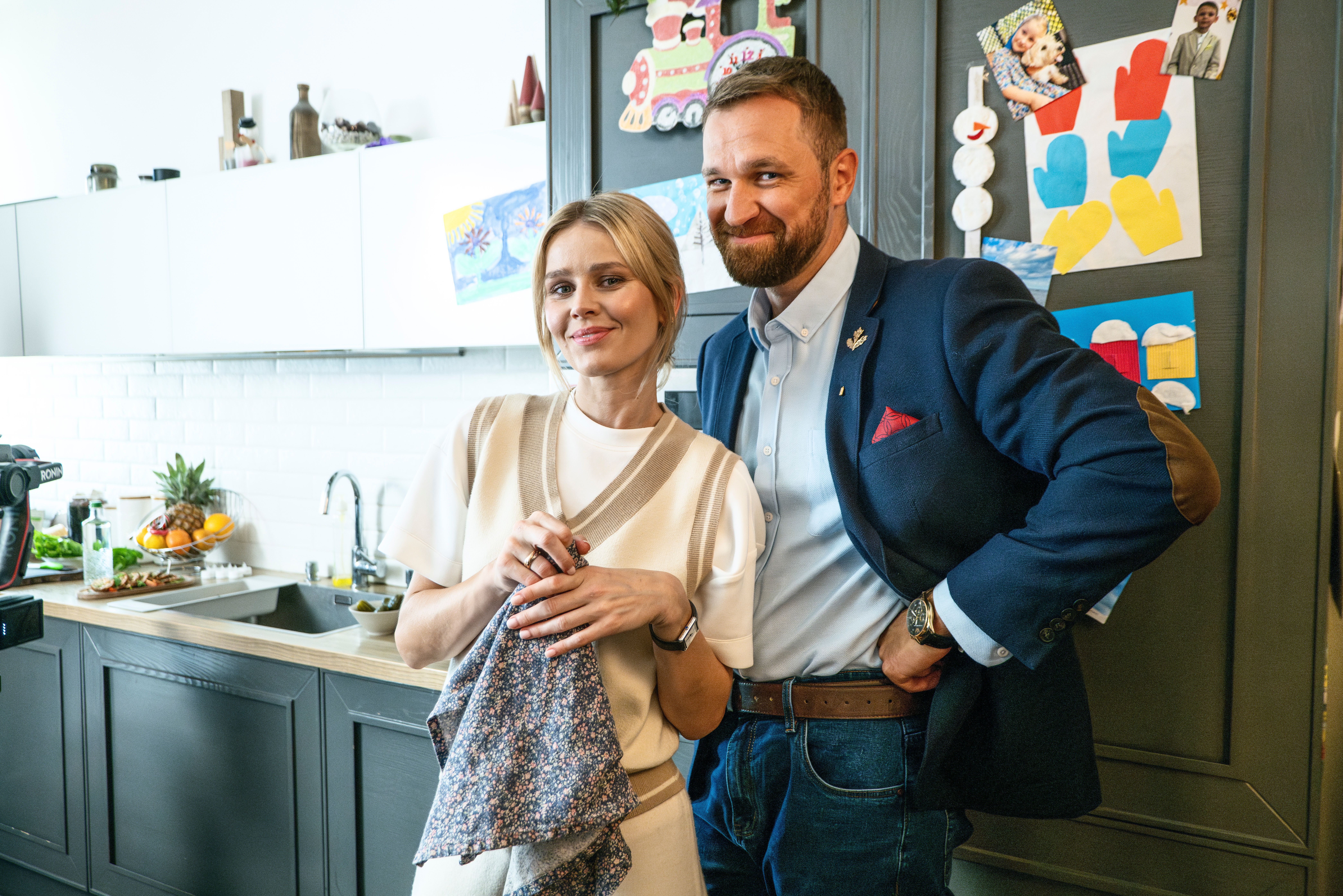 Украинские актеры на съемках фильма "Поезд в 31 декабря" Украинские актеры на съемках фильма "Поезд в 31 декабря"