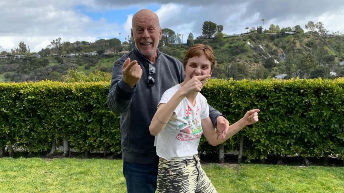 Брюс Уиллис с дочерью Брюс Уиллис с дочерью