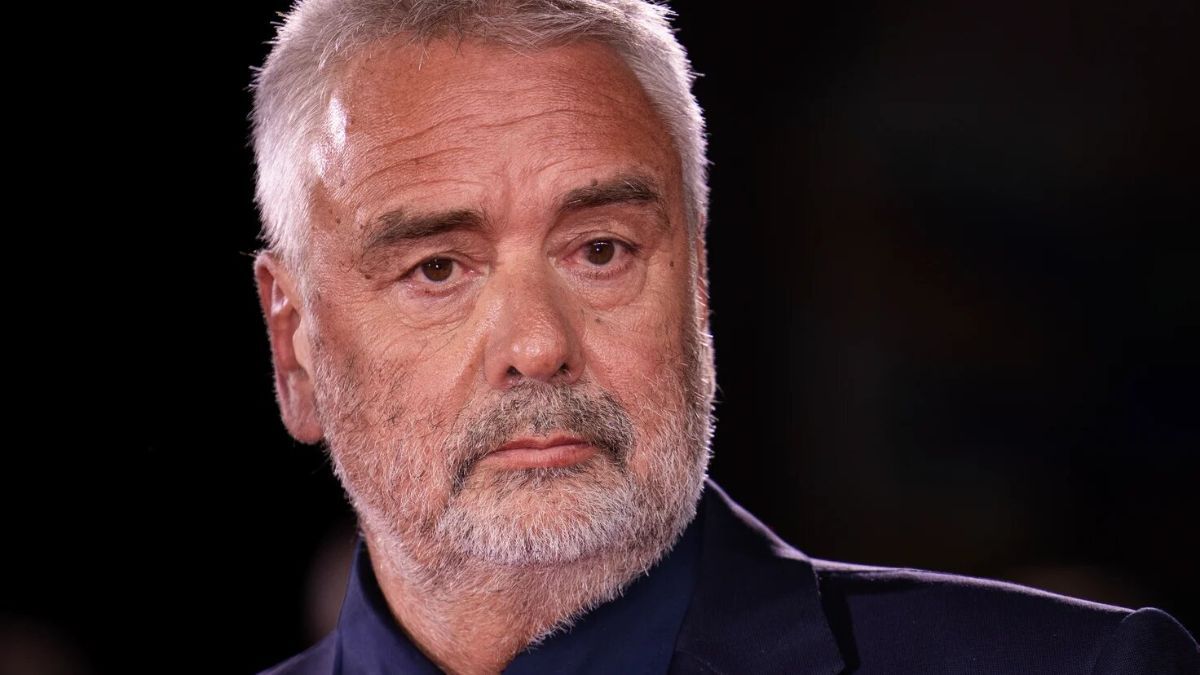 Режиссер Люк Бессон во время 80-го Венецианского кинофестиваля в Венеции Режиссер Люк Бессон во время 80-го Венецианского кинофестиваля в Венеции