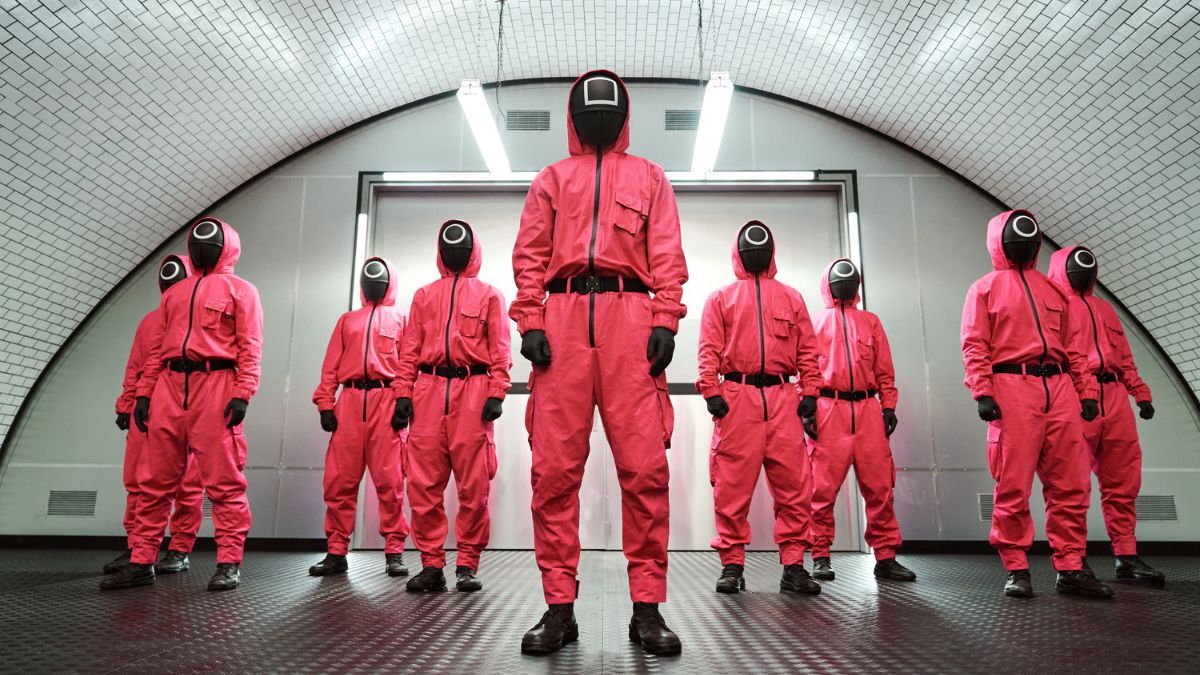 Сериал "Игра в кальмара" Сериал "Игра в кальмара"