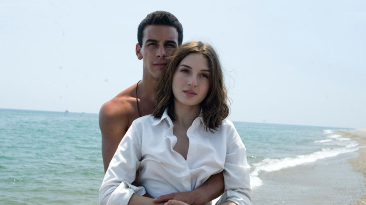 Марія Вальверде у фільмі "Три метри над рівнем неба" Марія Вальверде у фільмі "Три метри над рівнем неба"