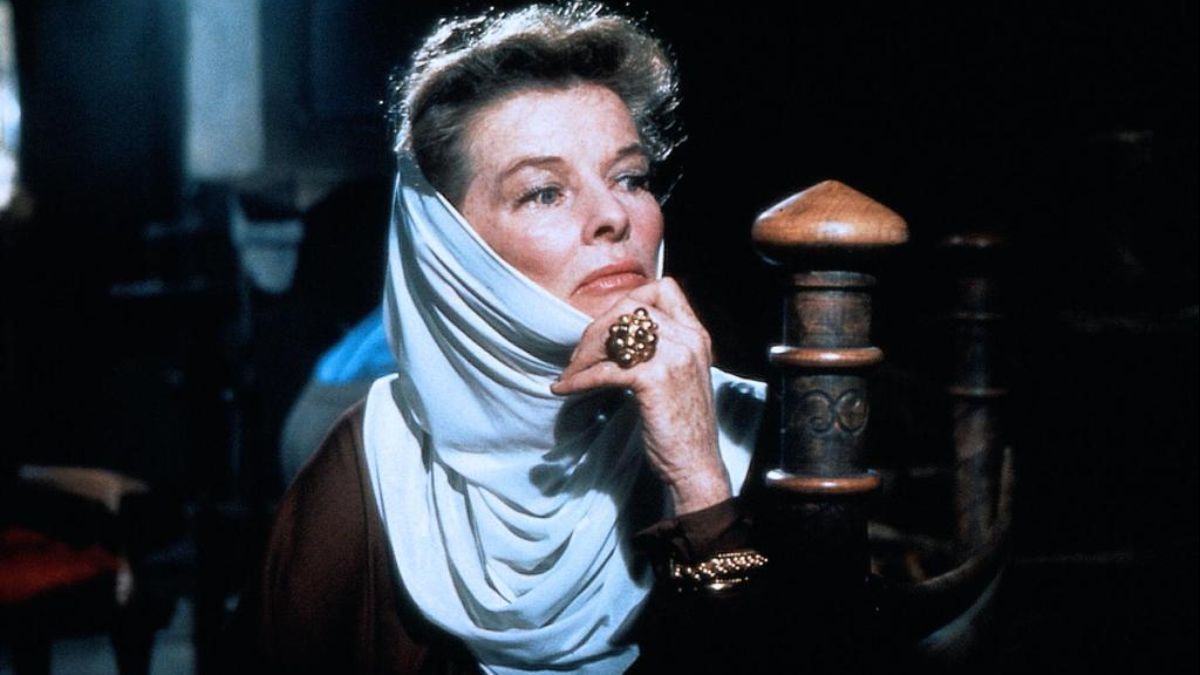 Кэтрин Хепберн в фильме "Лев зимой" Кэтрин Хепберн в фильме "Лев зимой"