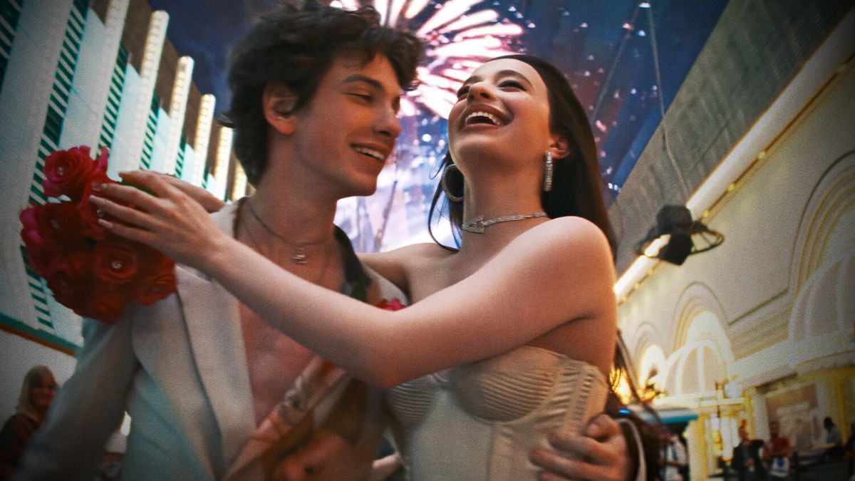 Фильм "Анора" Фильм "Анора"