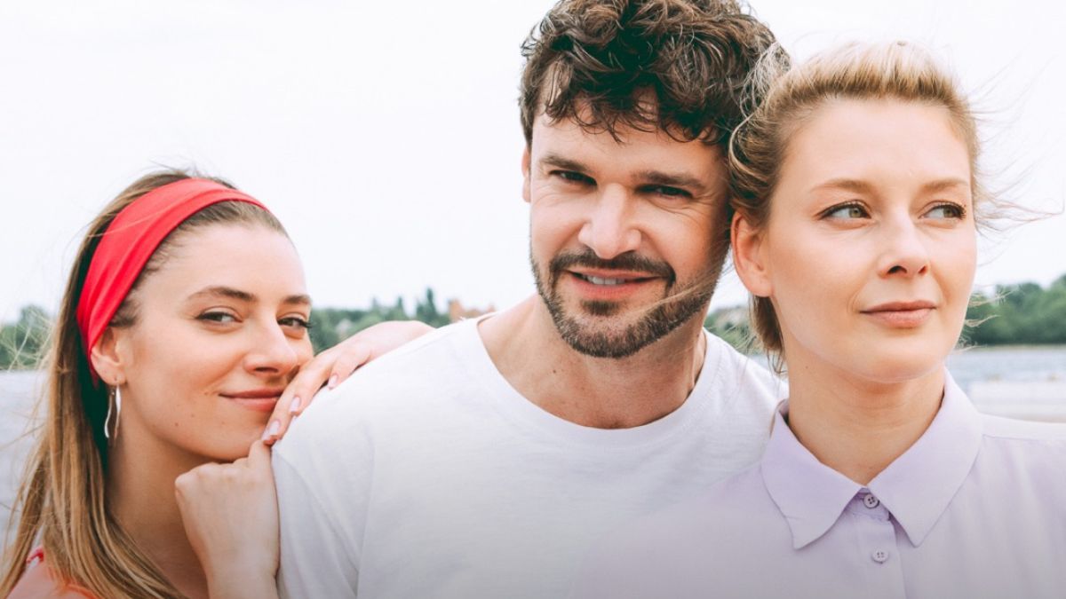 Сериал "Две сестры" Сериал "Две сестры"