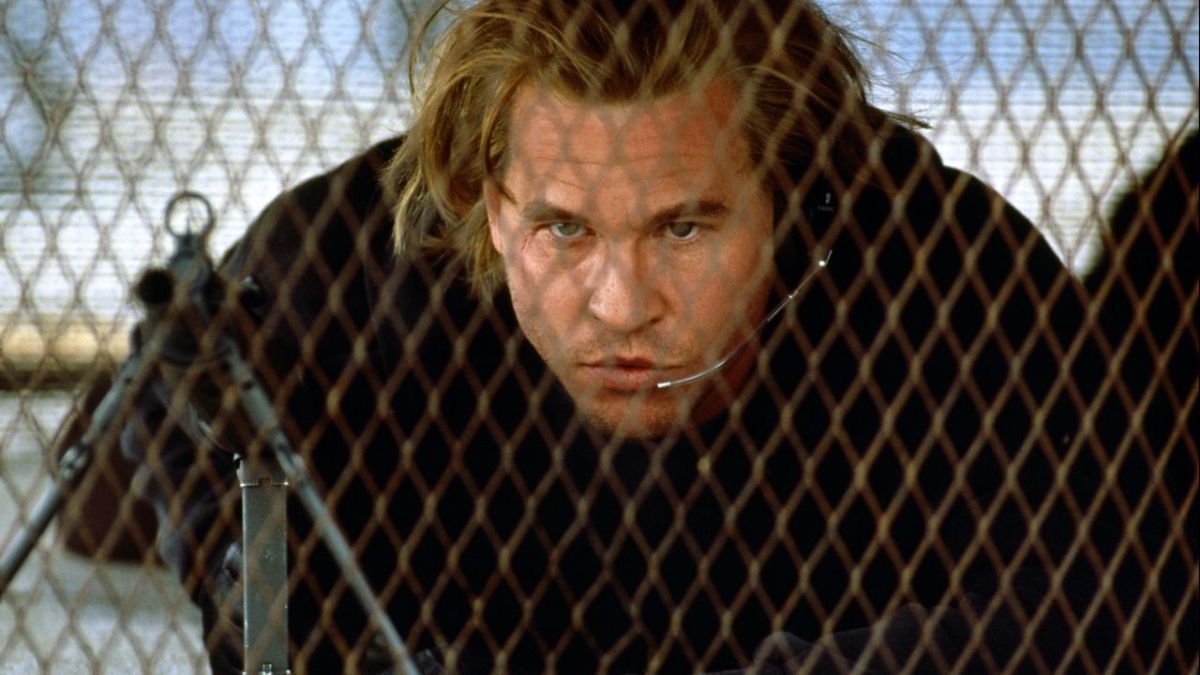 Вэл Килмер в фильме "Схватка" Вэл Килмер в фильме "Схватка"