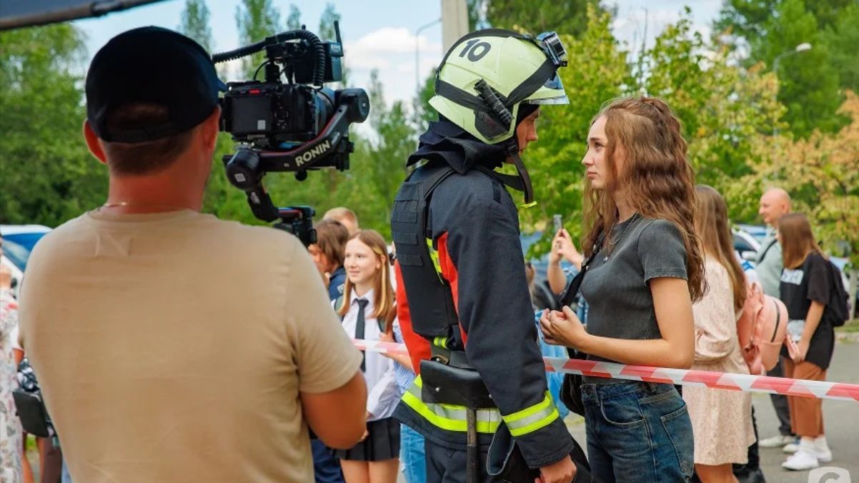 Кадр з "Кохання та полум'я" Кадр з "Кохання та полум'я"
