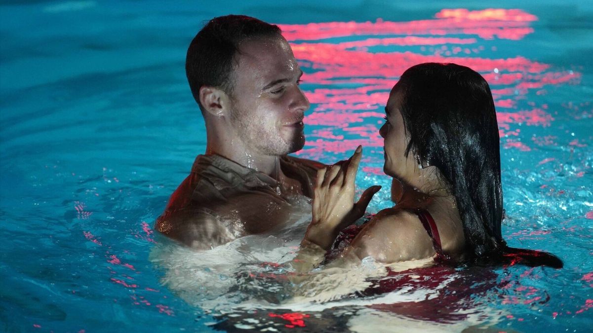 "А если сильно полюбишь" "А если сильно полюбишь"