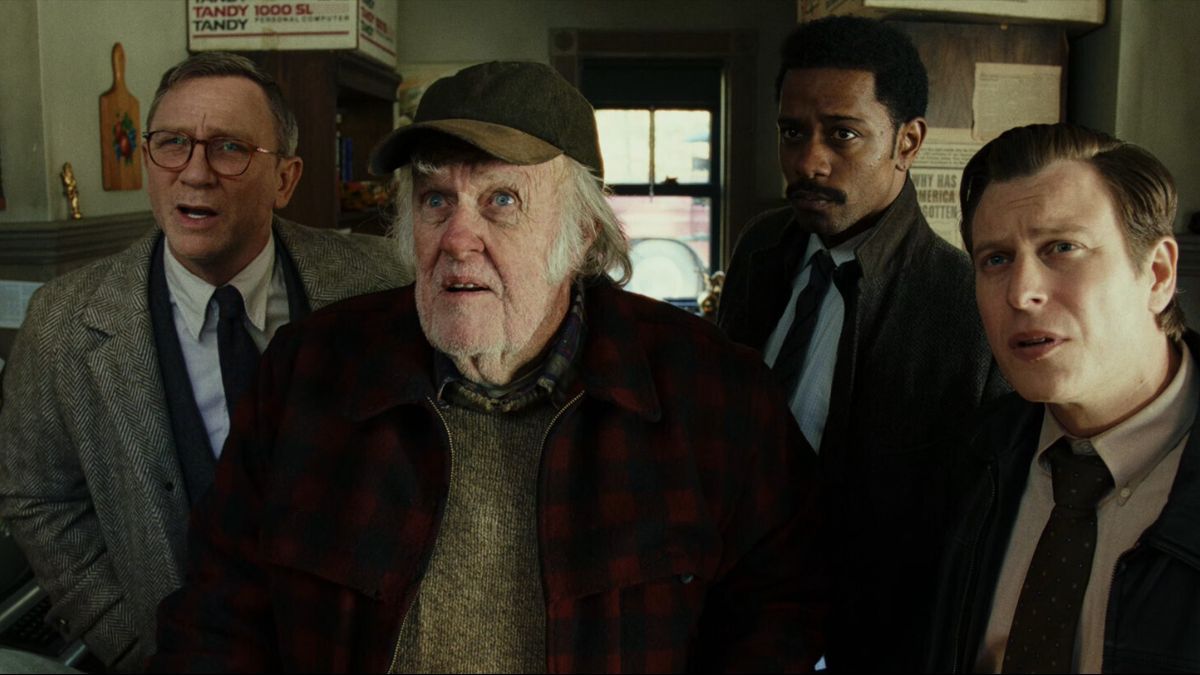 Фільм "Ножі наголо" Фільм "Ножі наголо"