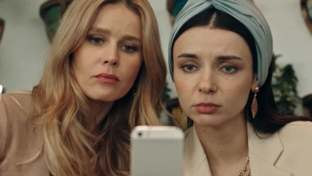Сериал "Здесь и сейчас" Сериал "Здесь и сейчас"