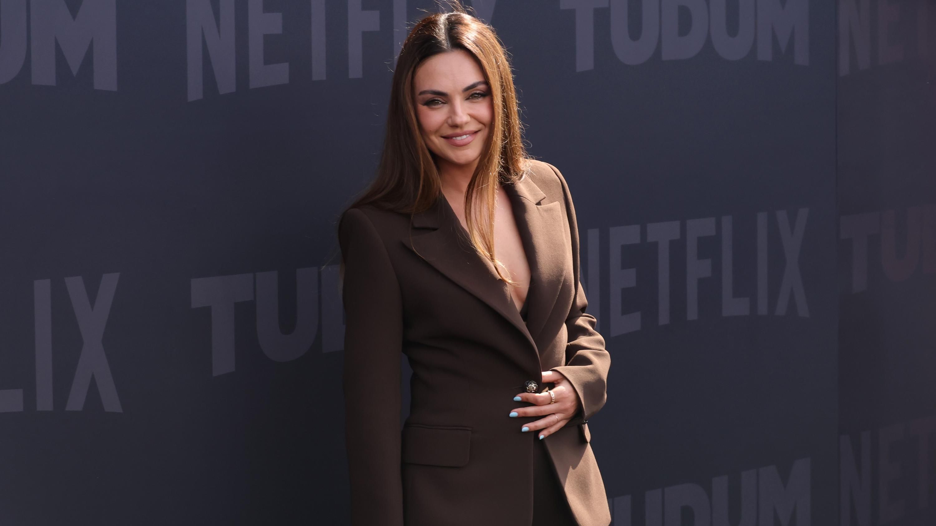 Міла Куніс Міла Куніс