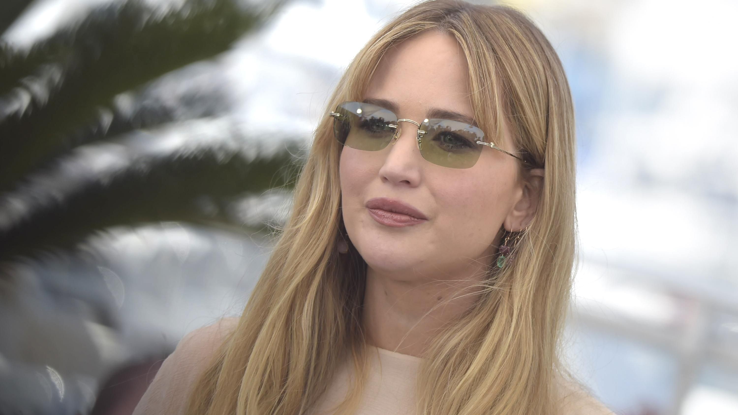 Дженніфер Лоуренс Дженніфер Лоуренс