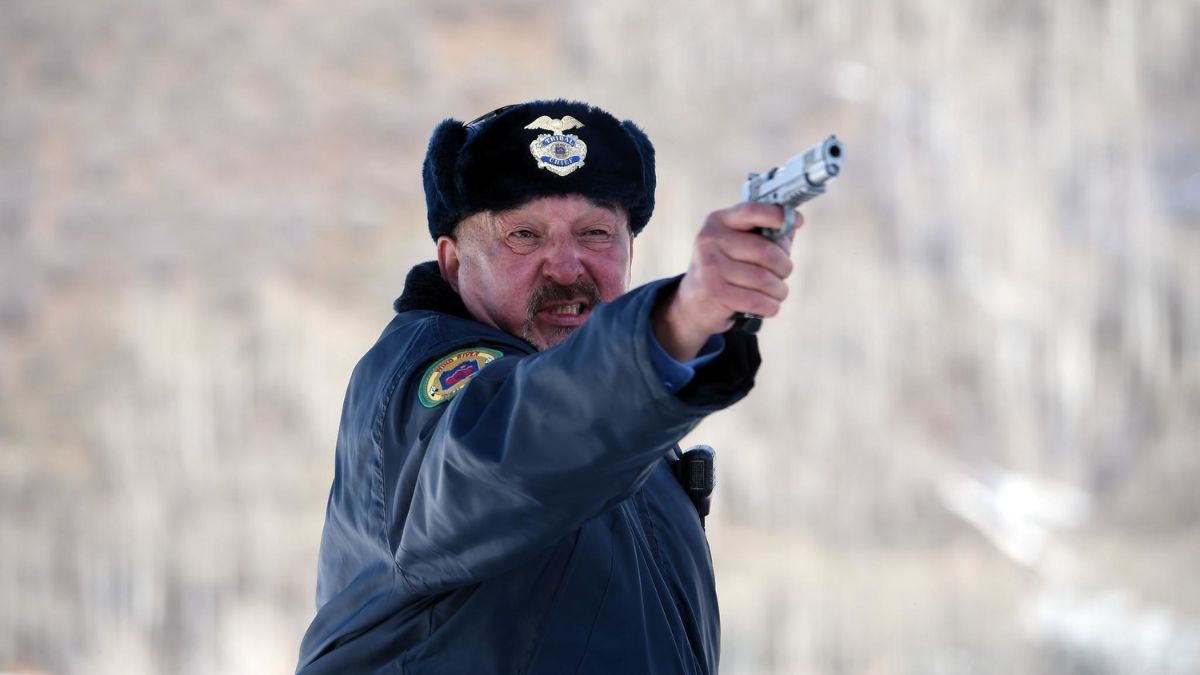 Грем Грім у фільмі "Вітряна ріка" Грем Грім у фільмі "Вітряна ріка"