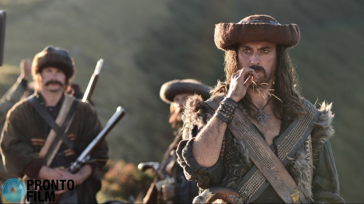 Фільм "Довбуш" Фільм "Довбуш"