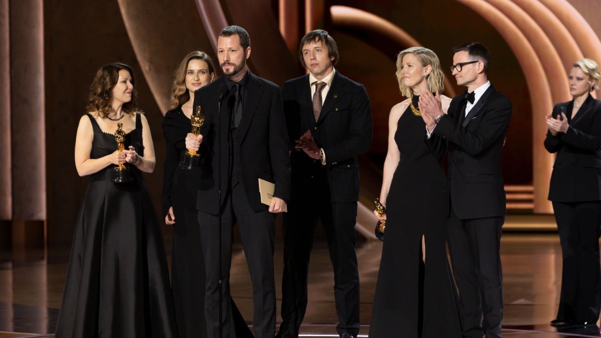 Команда фильма 20 дней в Мариуполе Команда фильма 20 дней в Мариуполе