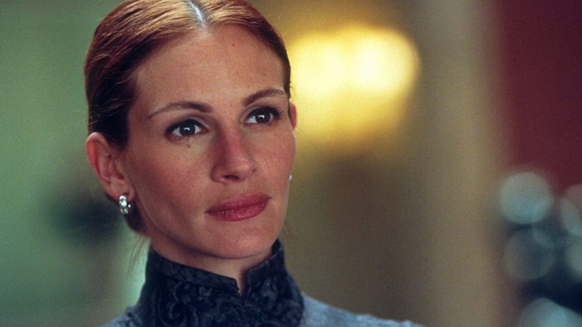 Джулия Робертс в фильме "Одиннадцать друзей Оушена" Джулия Робертс в фильме "Одиннадцать друзей Оушена"