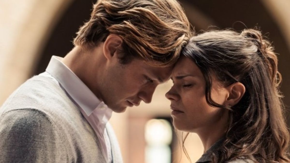 Сериал "Макстон-холл"