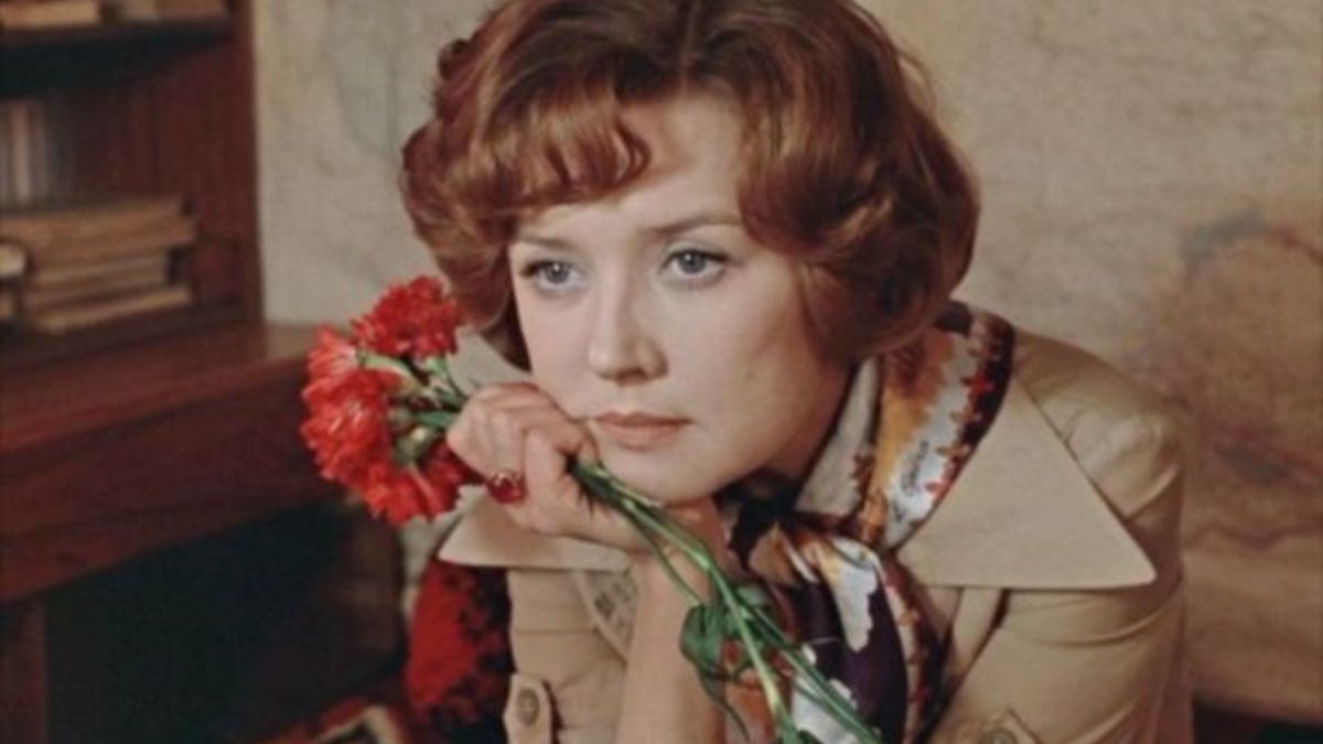 Вера Алентова в фильме "Москва слезам не верит"