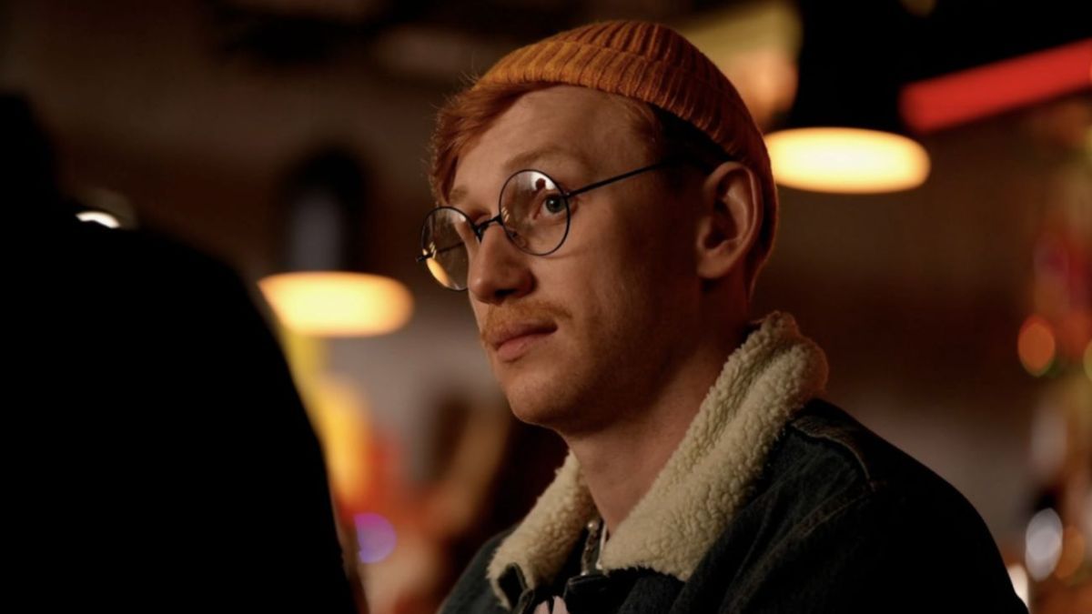 Серіал "Ховаючи колишню"