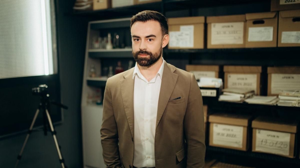 Влад Никитюк в сериале Парочка следователей Влад Никитюк в сериале Парочка следователей